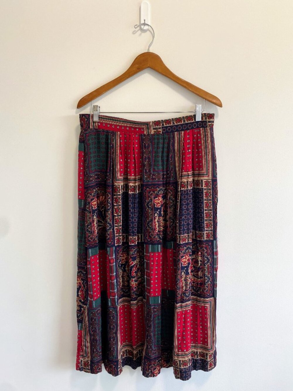 Vintage Pleated Midi Skirt / Patchwork + Paisley Print / 90s